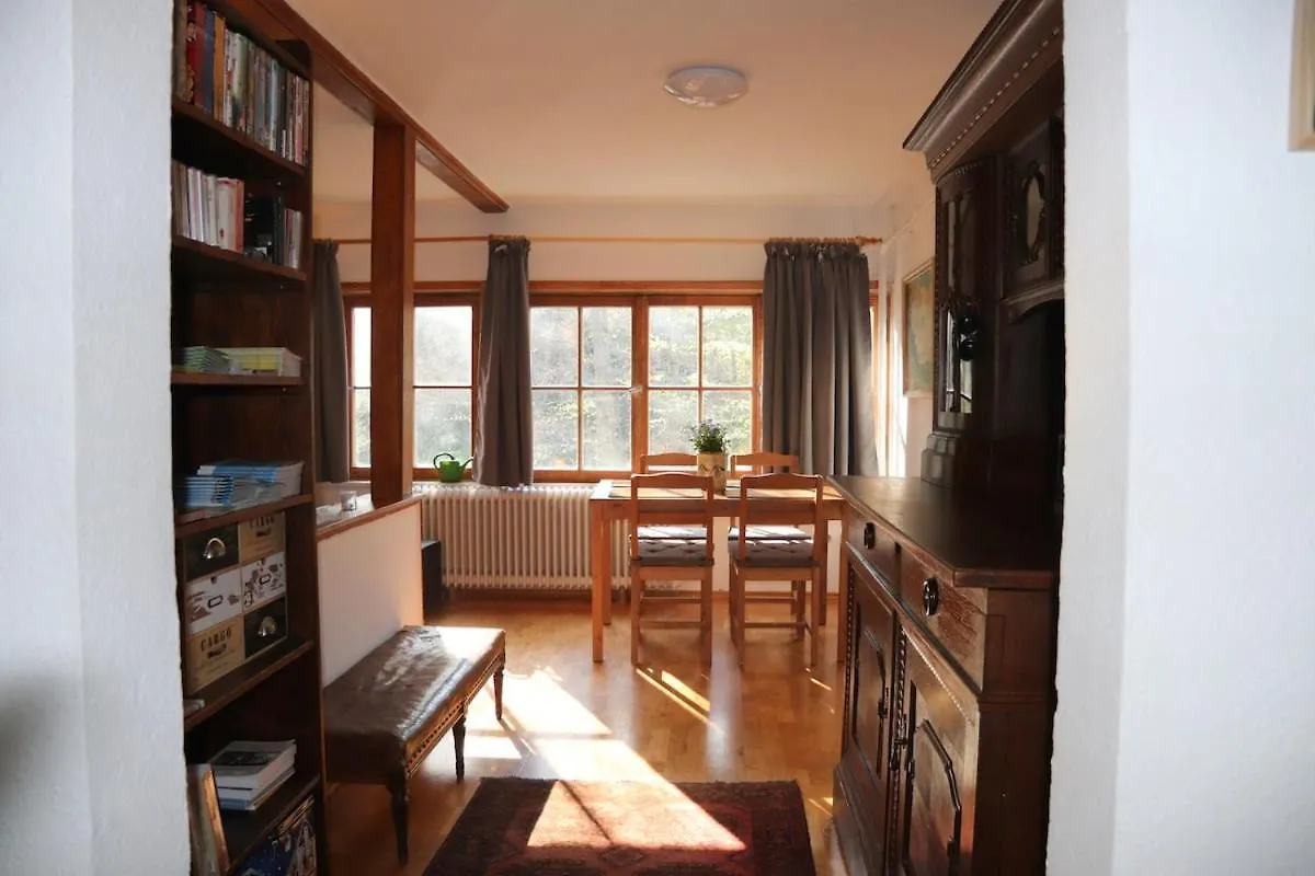 Ferienwohnung Thaysia Mit 4 Zimmern Und Terrasse Und Garten Starnberg
