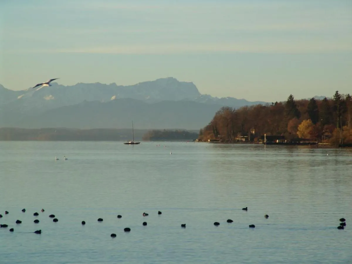 Ferienwohnung Thaysia Mit 4 Zimmern Und Terrasse Und Garten Starnberg