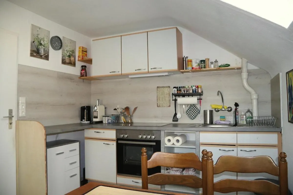 Apartman Ferienwohnung Thaysia Mit 4 Zimmern Und Terrasse Und Garten Starnberg Németország