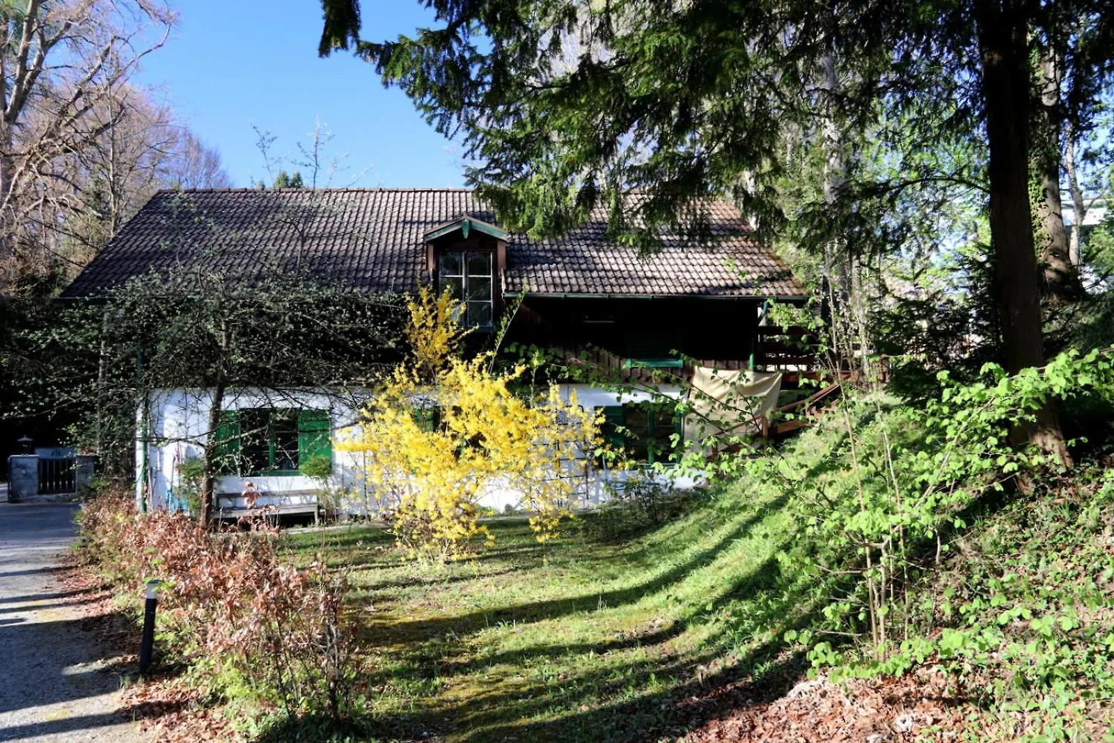 Ferienwohnung Thaysia Mit 4 Zimmern Und Terrasse Und Garten Starnberg Németország